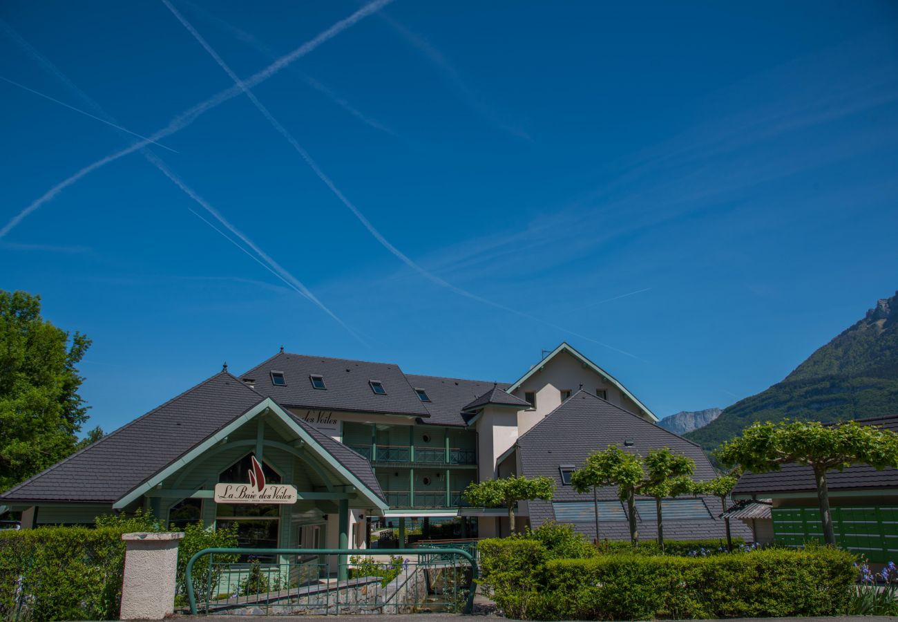 residence, baie des voiles, holiday rental, location, annecy, lake, mountains, luxury, flat, hotel, sun, snow, vacation