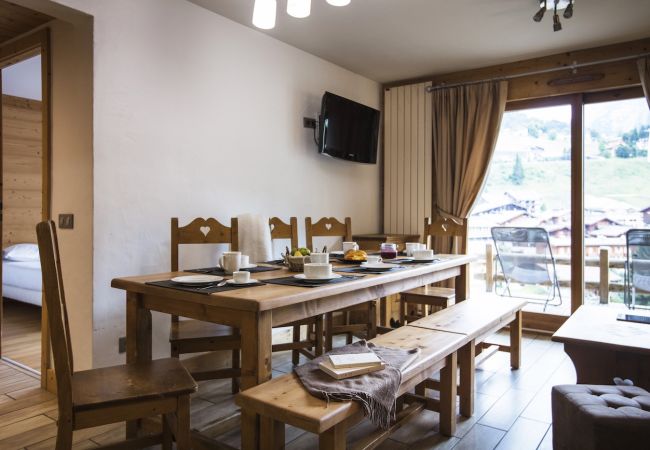 Apartment in La Clusaz - LCZ - Charmant T3 spa aux pieds des pistes, 4*