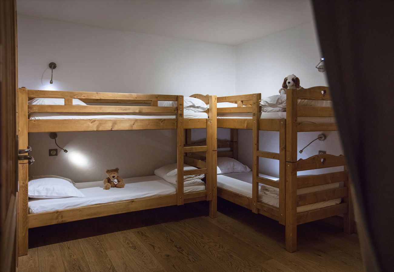 Apartment in La Clusaz - LCZ - Charmant T3 spa aux pieds des pistes, 4*