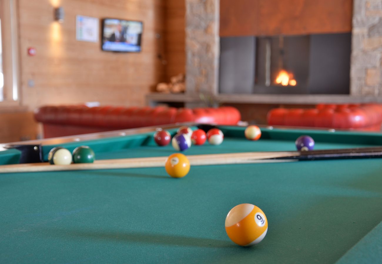 Apartment in La Clusaz - LCZ - Charmant T6 coeur village piscine spa, 4*