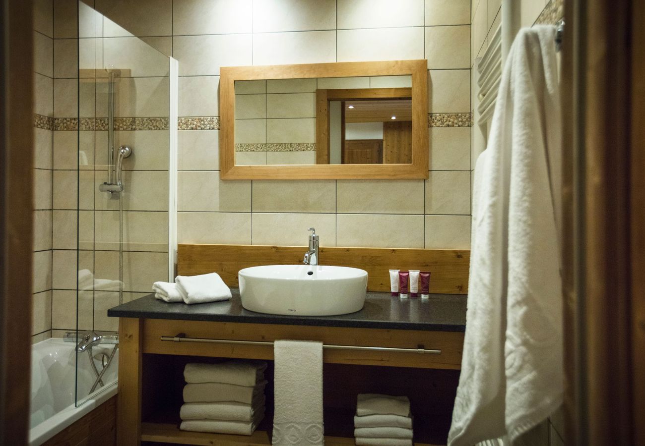 Apartment in La Clusaz - LCZ - Charmant T2 spa et coeur village, 4*