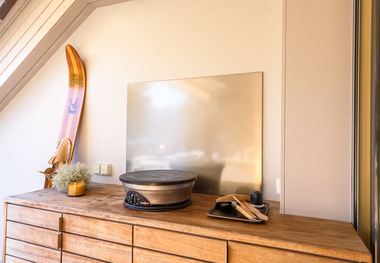 apartment for rent, lake view annecy, Premium seasonal rental, Duingt, holidays, luxury airbnb, hotel, summer, france 