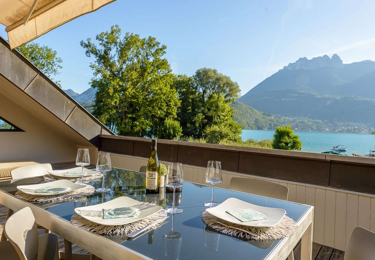 apartment for rent, lake view annecy, Premium seasonal rental, Duingt, holidays, luxury airbnb, hotel, summer, france 
