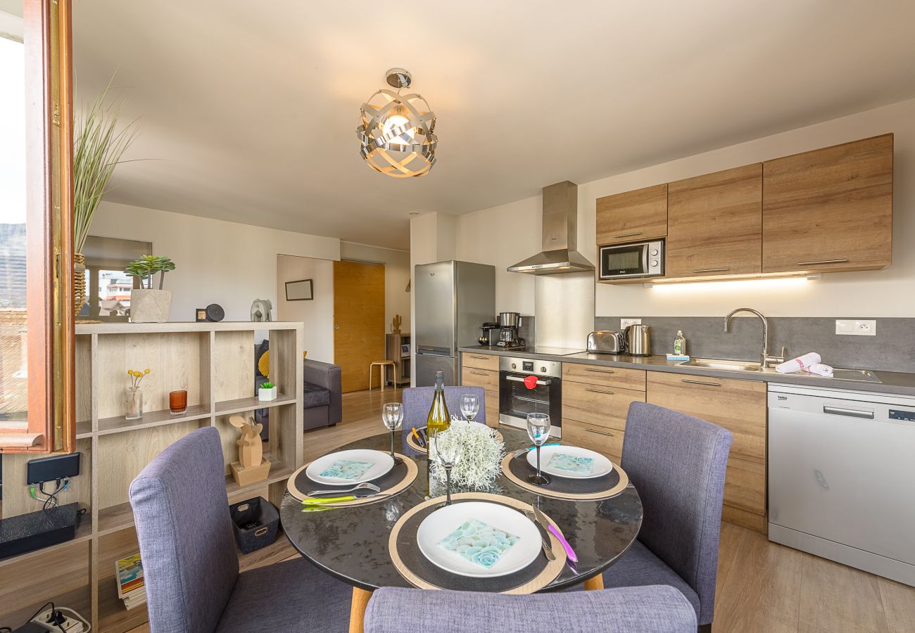 vacation apartment rental, apartment in airbnb, high-end concierge, rent your furnished apartment