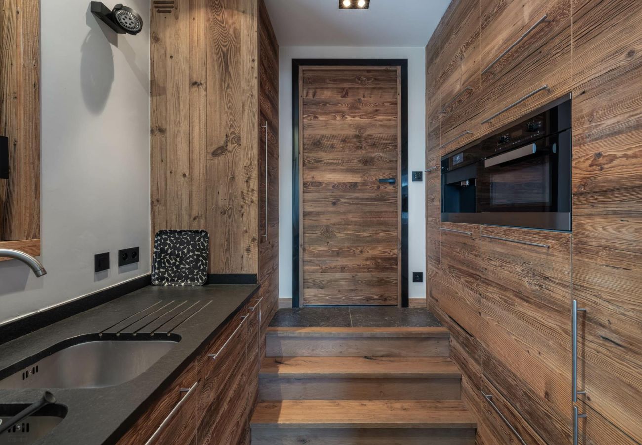 Large chalet for rent Meribel, mountain airbnb 15 people, ski vacations close to the slopes, luxury french alps 