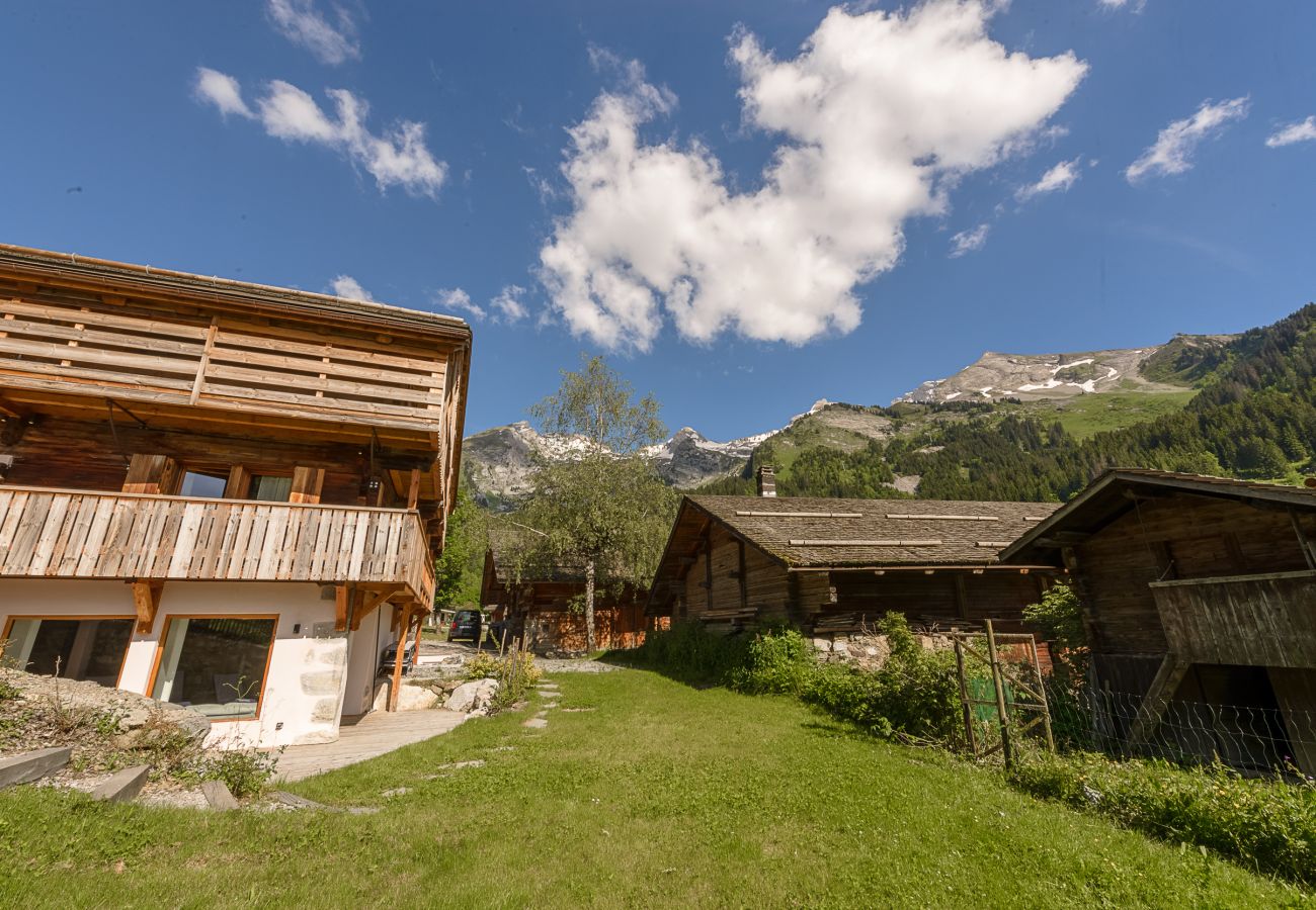 Chalet in La Clusaz - LCZ- Chalet Orea 22p - Piscine-Sauna-Jacuzzi