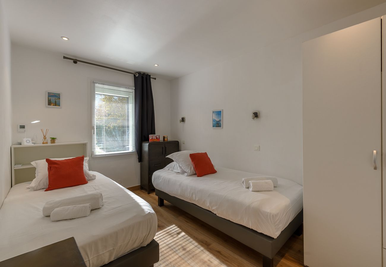 House in Doussard - BREDANNAZ - Belle Evasion, plage privée & jacuzzi