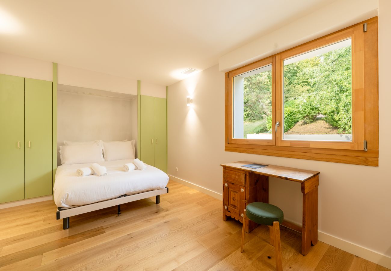 Villa in Veyrier-du-Lac - VEYRIER - Villa Jade, plage privée, 14p