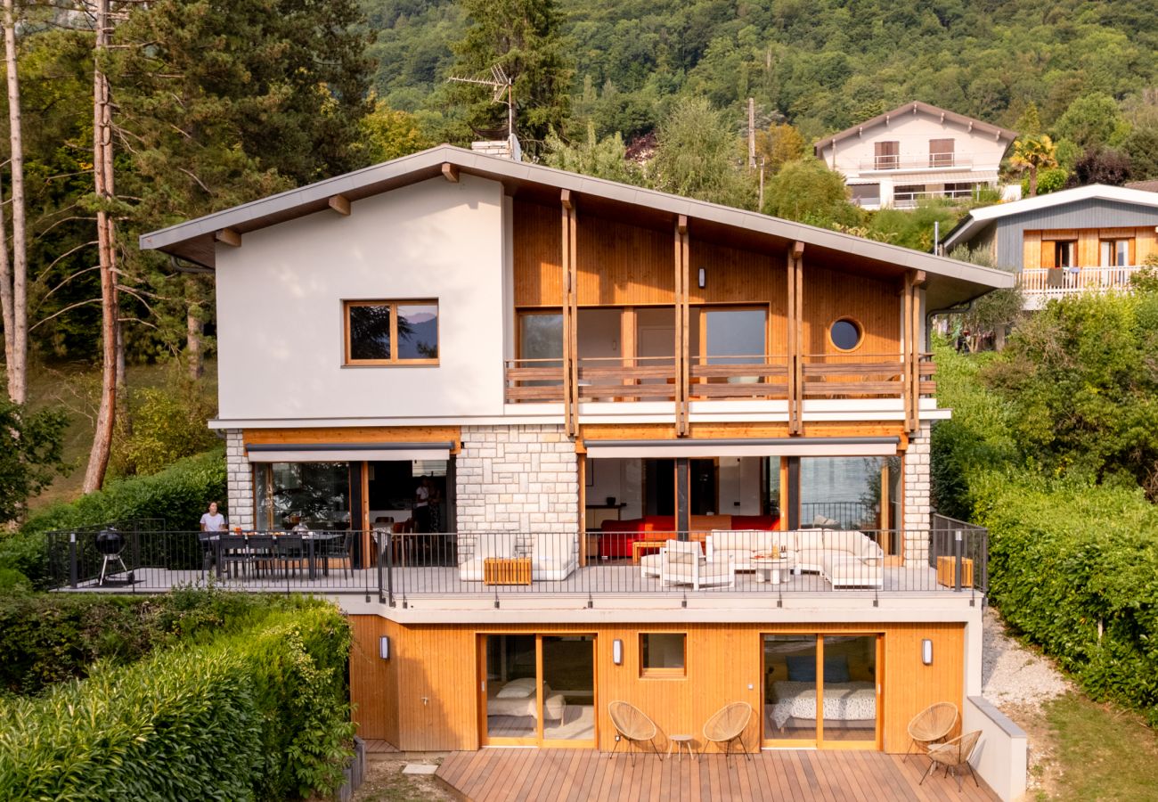 Villa in Veyrier-du-Lac - VEYRIER - Villa Jade, plage privée, 14p