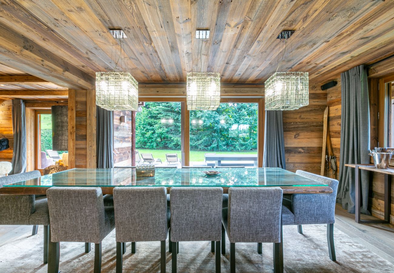 Chalet in Megève - Winter Megeve__ Chalet Majestic, Spa Privé