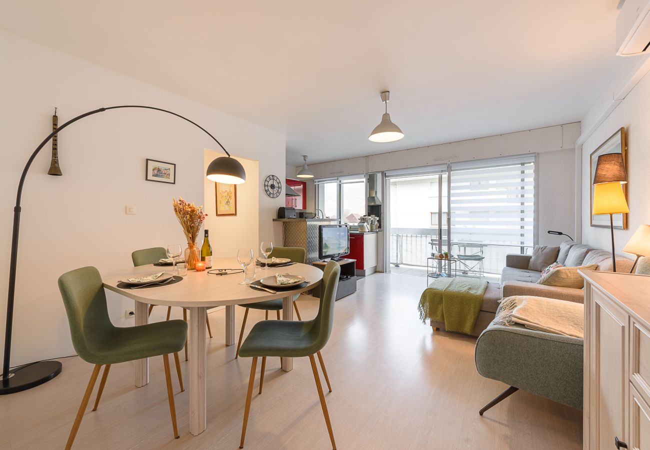 holiday apartment for 4 people Lake Annecy