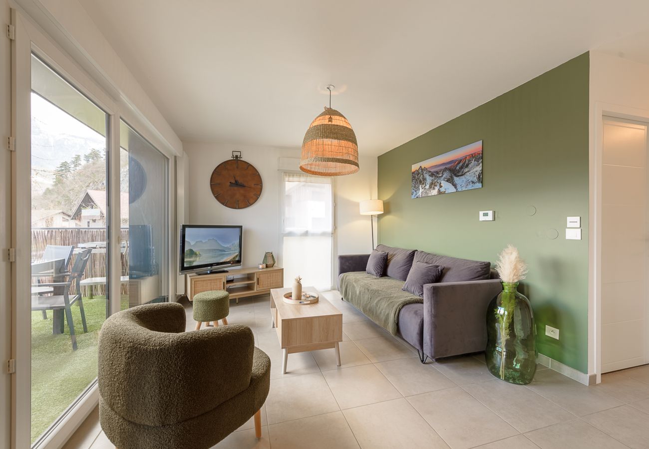 apartment for rent in Duingt with a terrace 