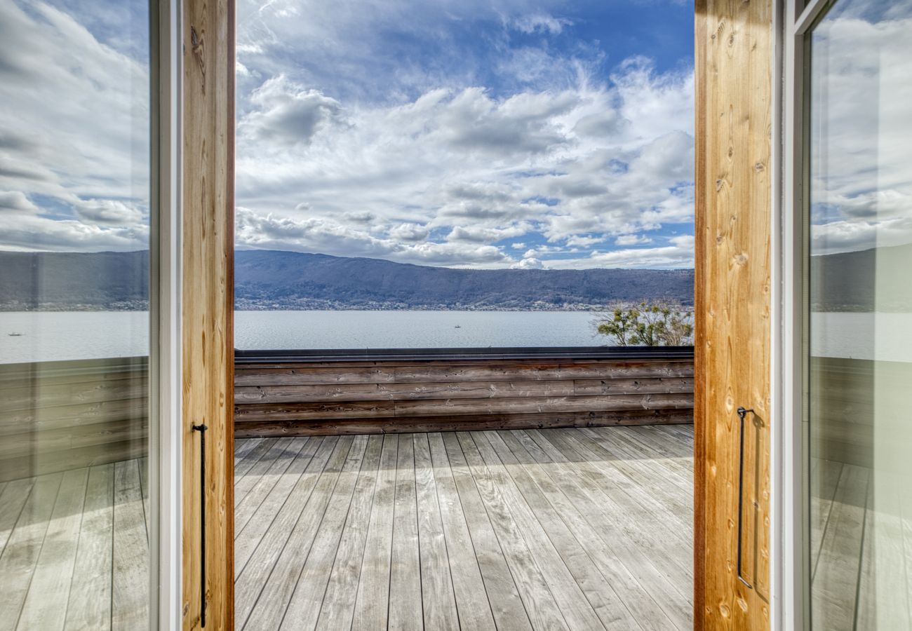 Villa in Veyrier-du-Lac - VEYRIER - Villa Collection, piscine, ponton privé,