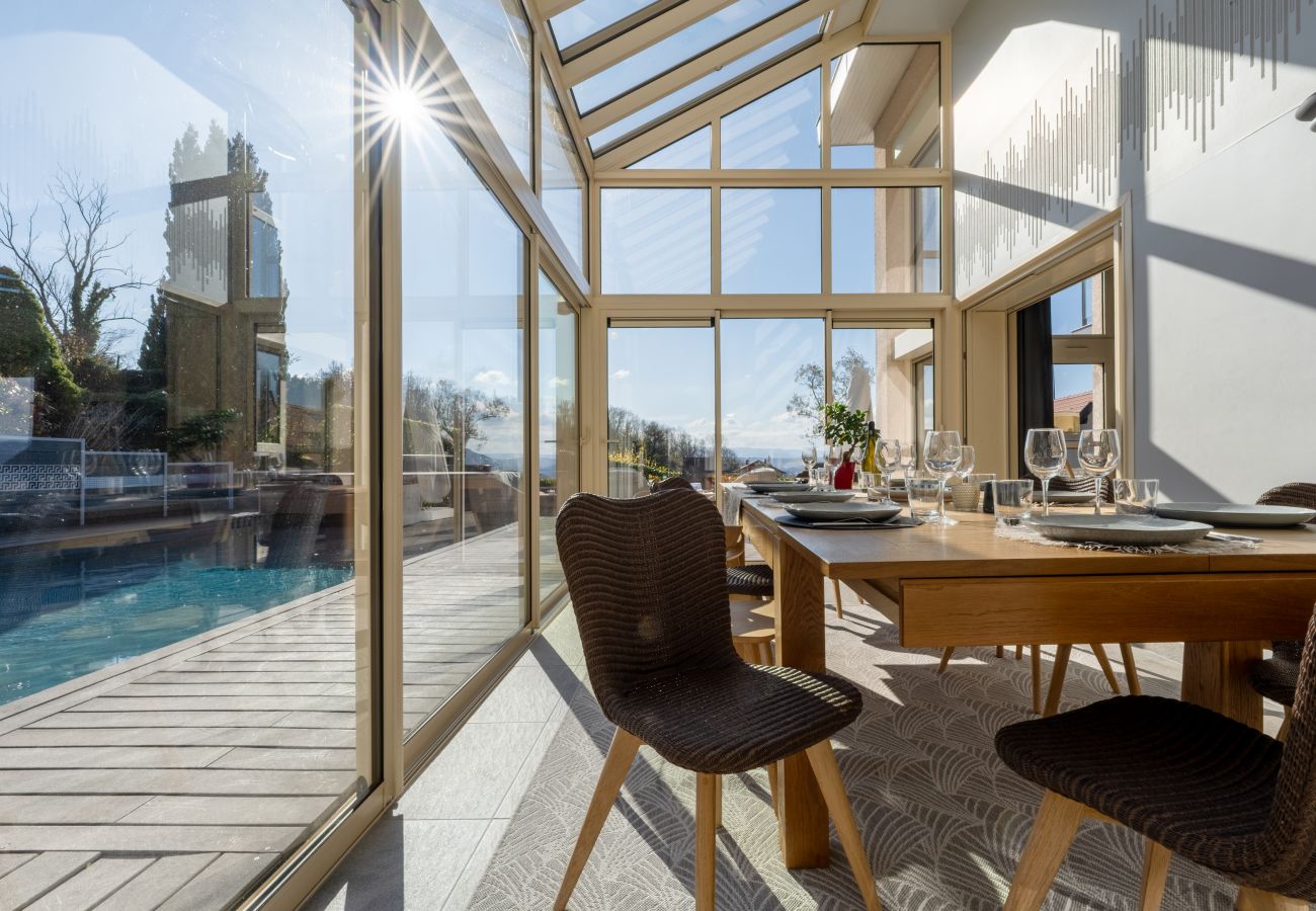 Villa in Annecy-le-Vieux - ANNECY LE VIEUX - Villa Lumina, piscine, 10p