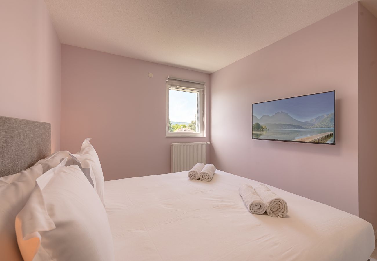 Apartment in Annecy - Annecy - L'Échappée du Lac 4p