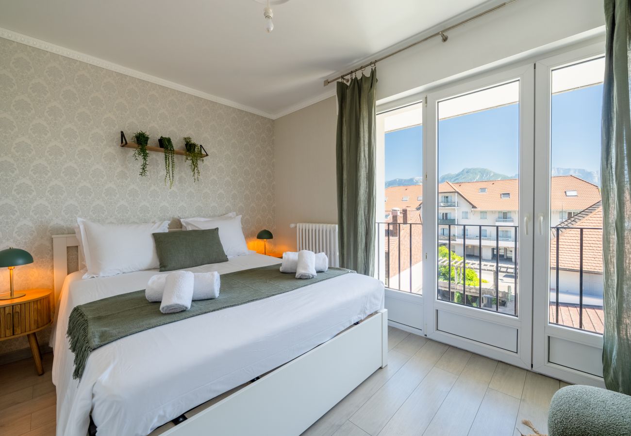 Apartment in Saint-Jorioz - SAINT-JORIOZ -  Le Balcon des Violettes