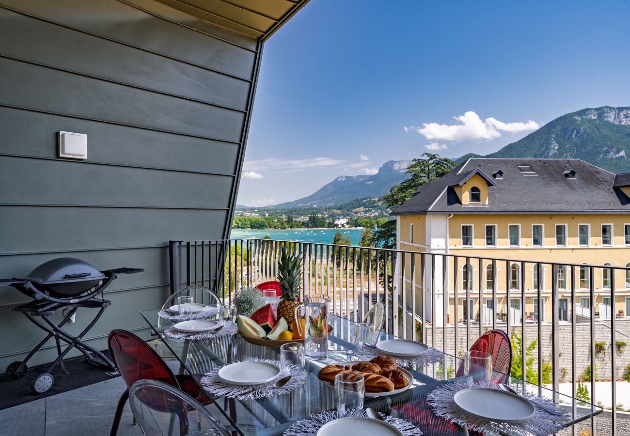 Apartment in Annecy - ANNECY - Le Penthouse du Lac