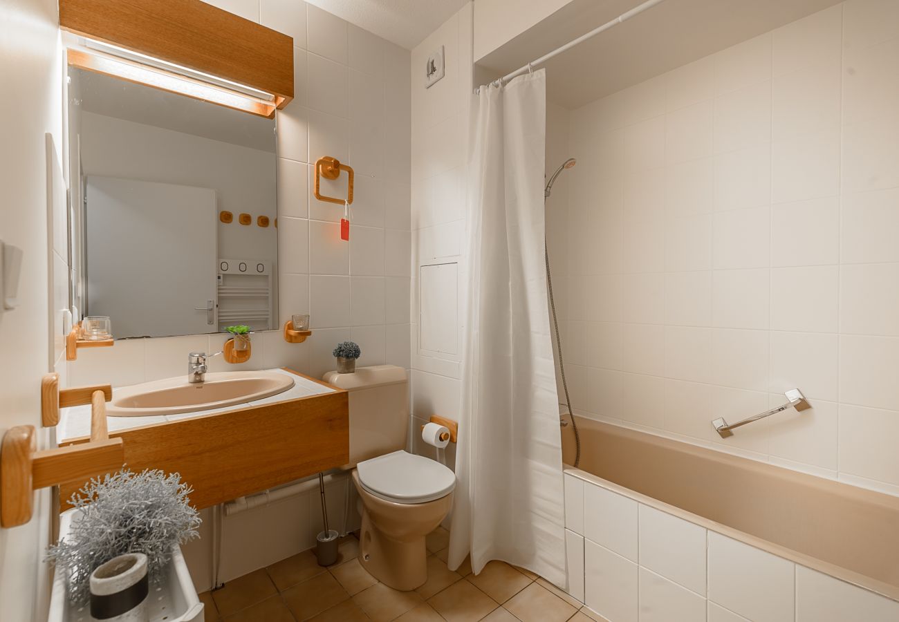 Apartment in Annecy-le-Vieux - ANNECY - La Suite Déco