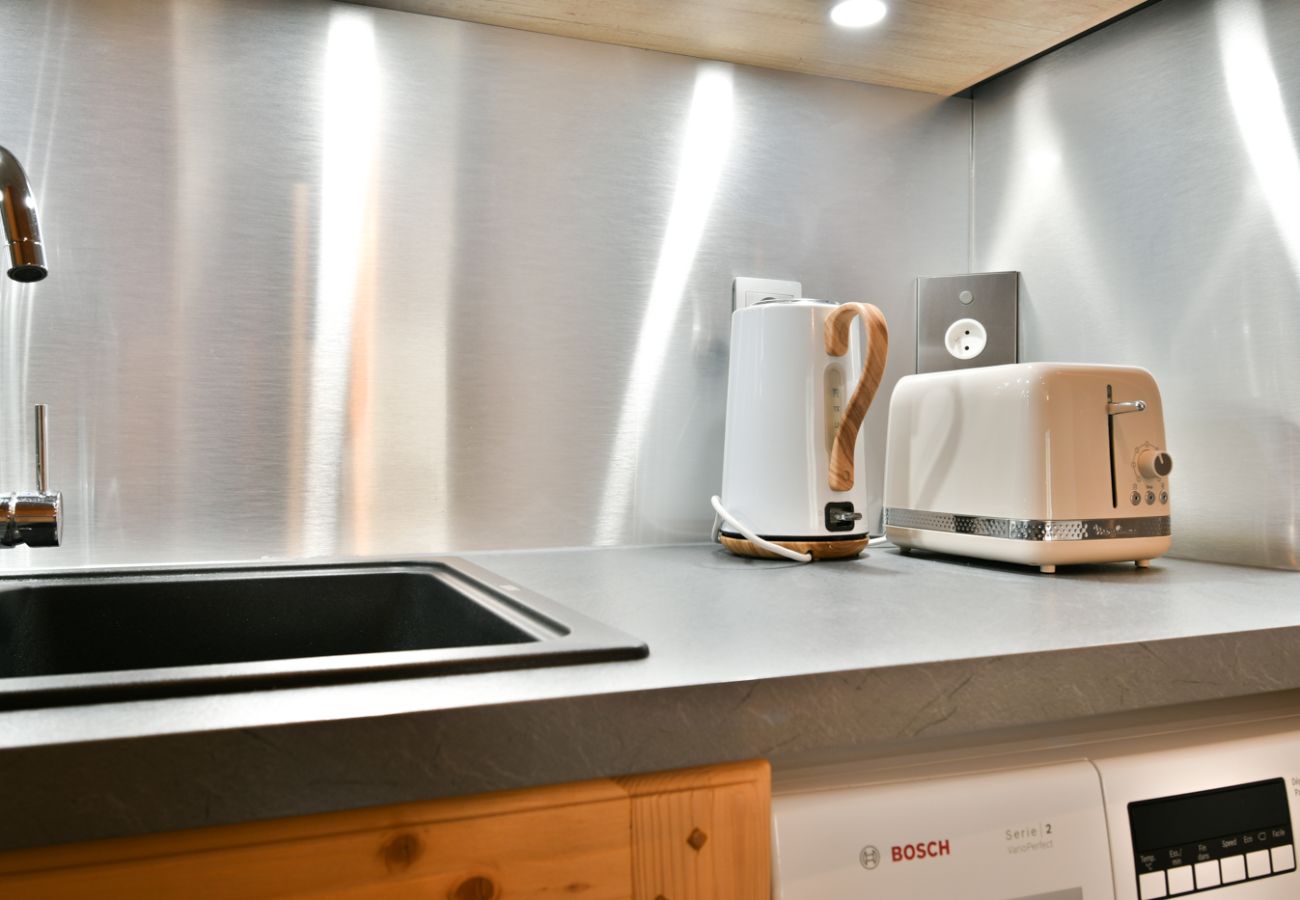 Apartment in Le Grand-Bornand - LE GRAND-BORNAND - Le Sommet Blanc - vue pistes