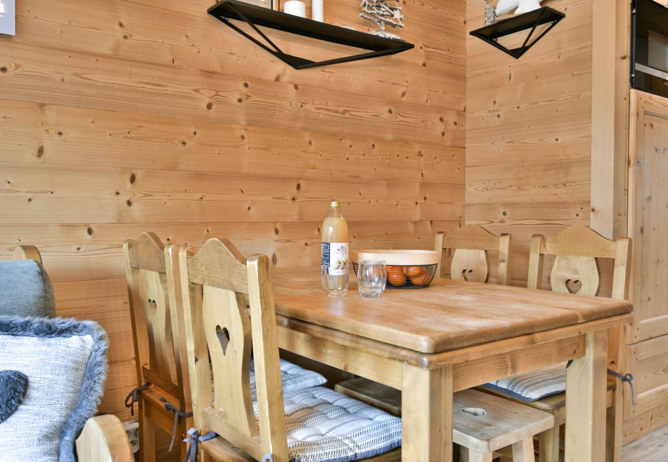 Apartment in Le Grand-Bornand - LE GRAND-BORNAND - Le Sommet Blanc - vue pistes