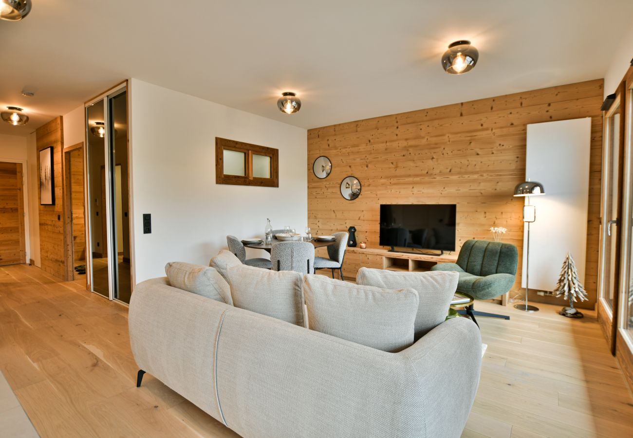 Apartment in Le Grand-Bornand - LE GRAND-BORNAND - Le Balcon du Lachat, cosy avec