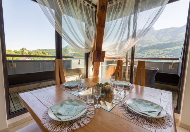 Appartement à Duingt - LES LIBELLULES - LOFT surplombant le lac
