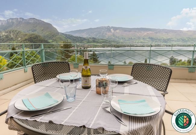 Appartement à Talloires-montmin - TALLOIRES- Superbe vue lac, Terrasse & Piscine