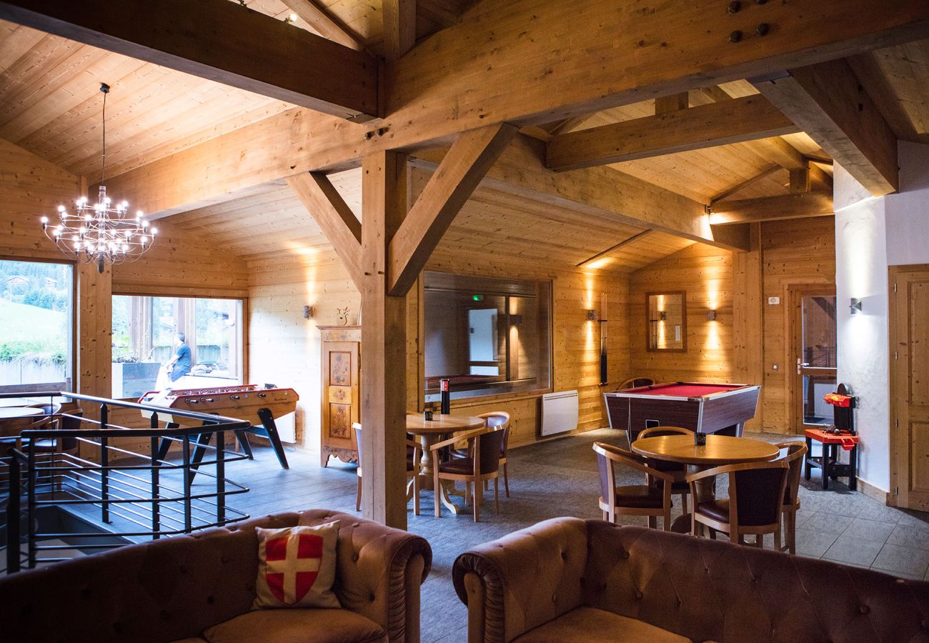 Appartement à La Clusaz - LCZ - Charmant T3 spa aux pieds des pistes, 4*