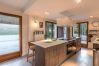 Chalet à Doussard - Unique Chalet avec vue Montagnes a 360°