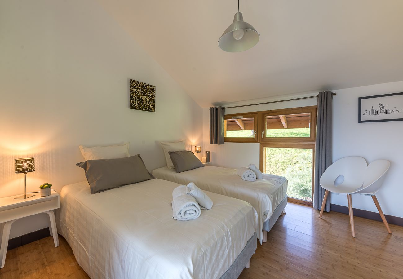 maison, luxe, location saisonnière, annecy, vacances, neige, plage, hôtel, soleil, hiver, Saint-Jorioz, montagnes, lac 