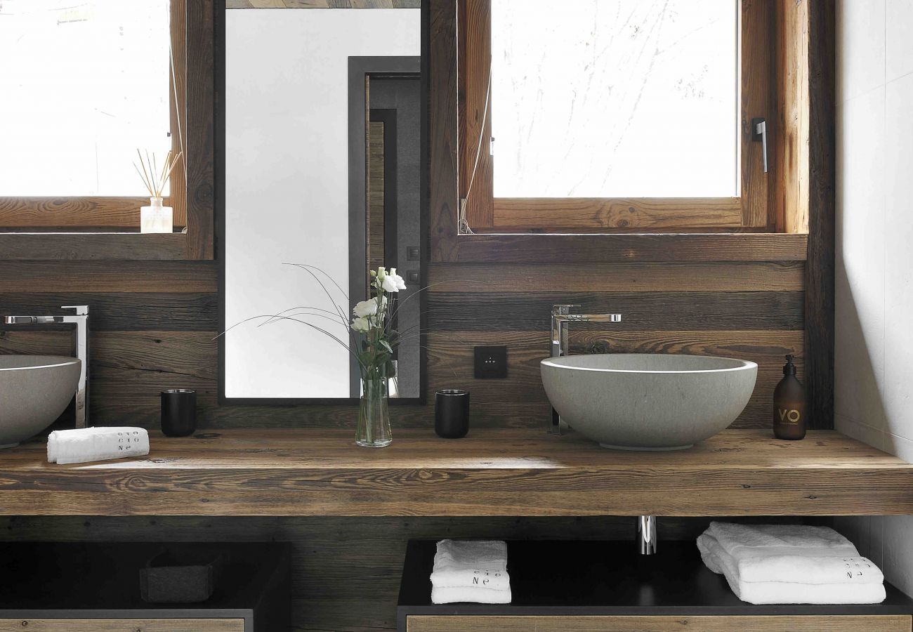 salle de bain, chalet de luxe, location saisonnière, combloux, vacances, montagne, Mont-Blanc, villa, hôtel, neige, soleil 