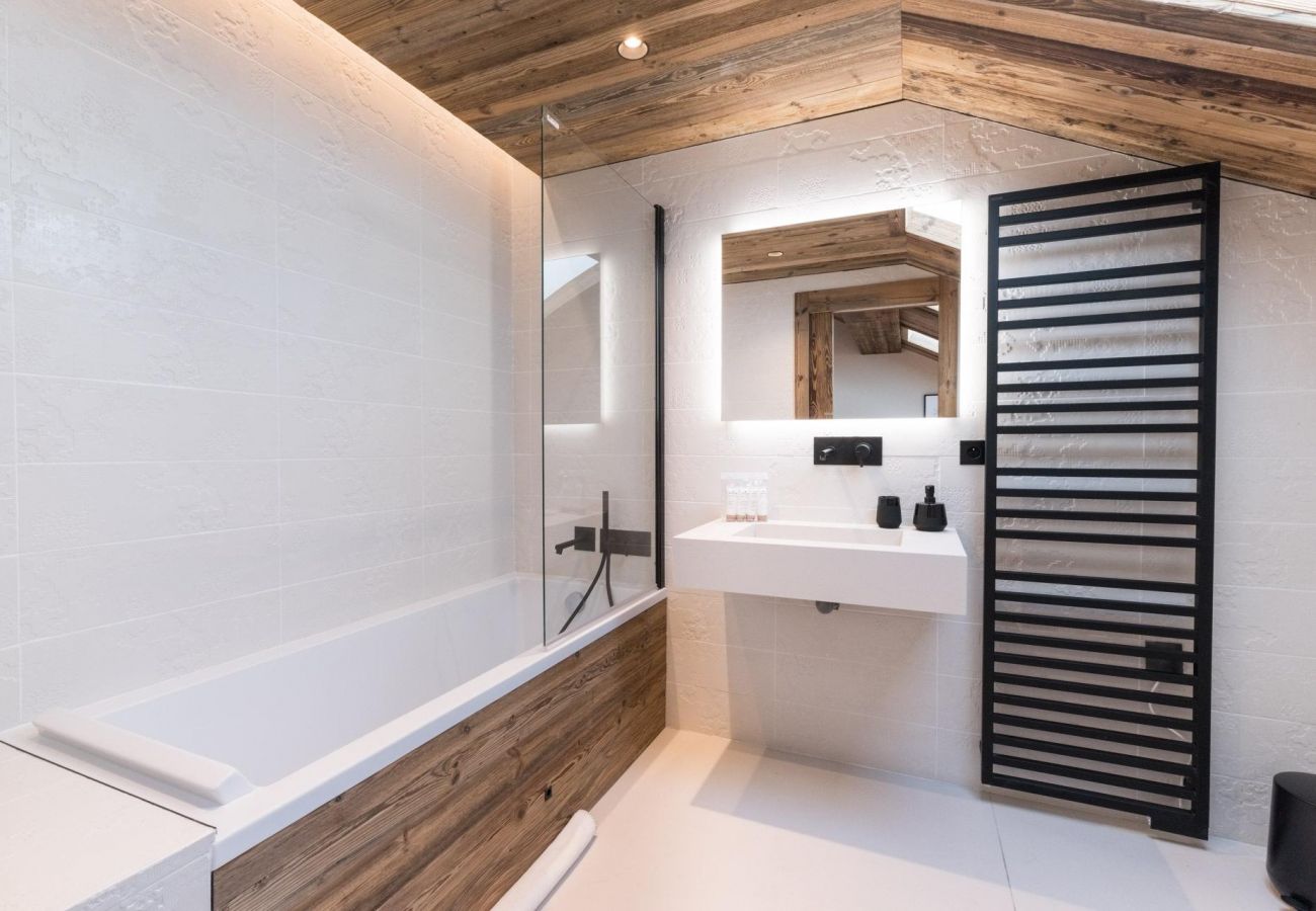 Méribel location appartement proche des pistes et du centre, conciergerie prestige montagne, airbnb agence luxe, 8 personnes 