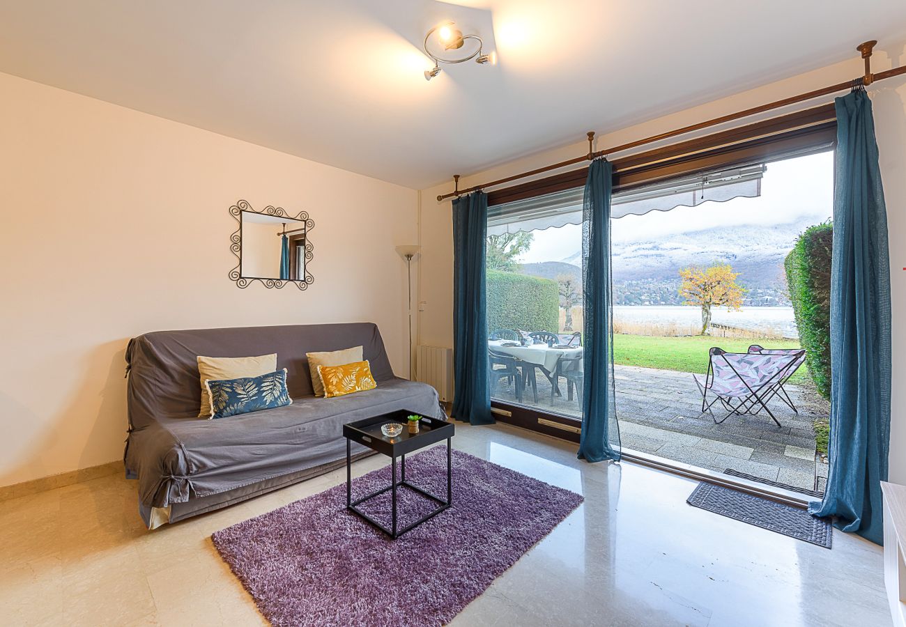 Appartement à Duingt - DUINGT - Cote Lac et Jardins, Pieds dans l'eau
