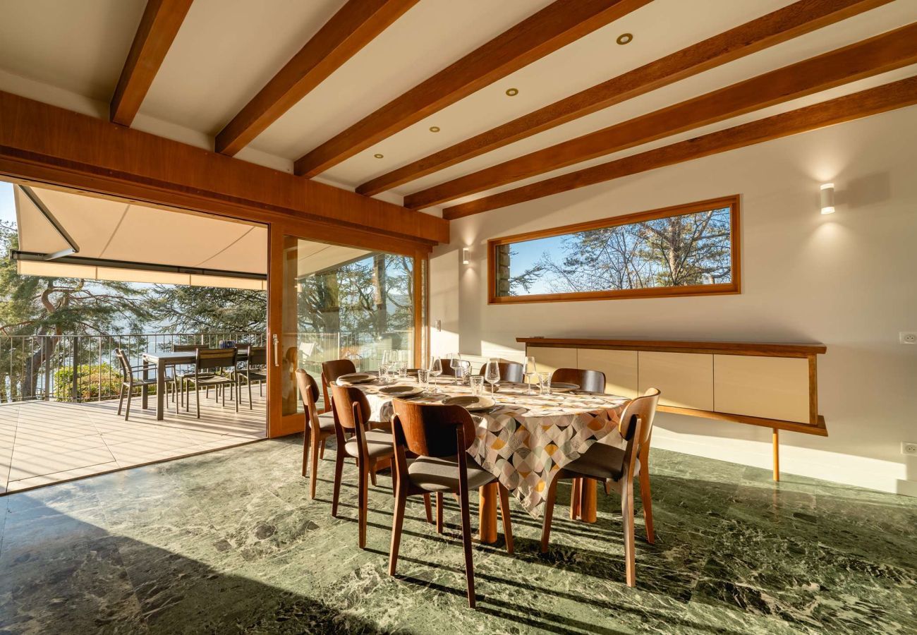 Villa à Veyrier-du-Lac - VEYRIER - Villa Jade, plage privée, 14p