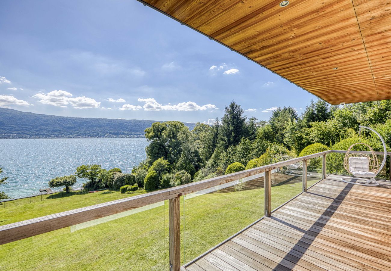 Villa à Veyrier-du-Lac - VEYRIER - Villa Collection, piscine, ponton privé,