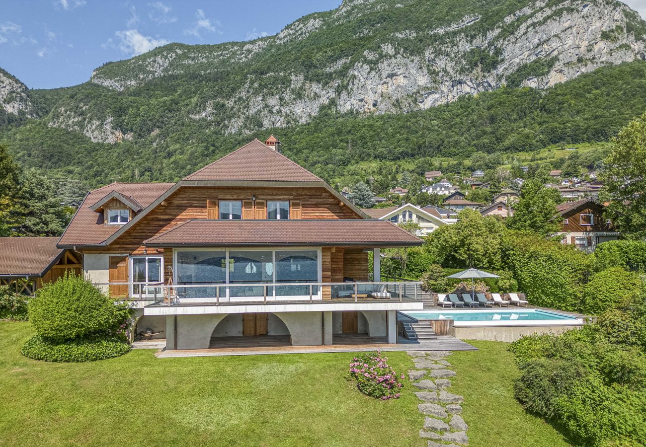 Villa à Veyrier-du-Lac - VEYRIER - Villa Collection, piscine, ponton privé,